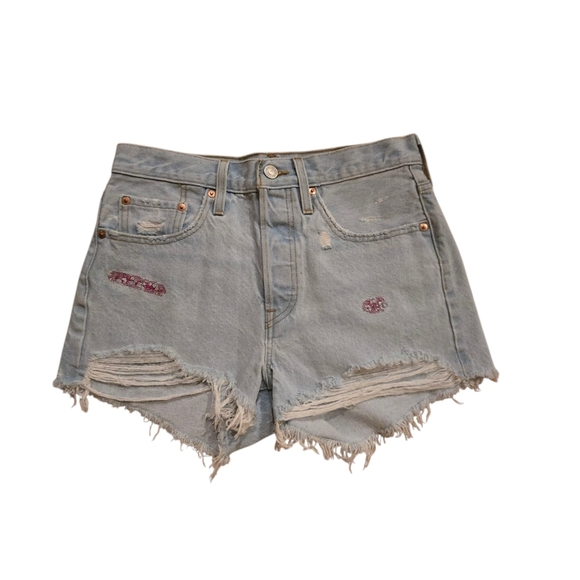 Levi's Light wash Women's Denim Pink Patch Destressed Shorts - Picture 6 of 9